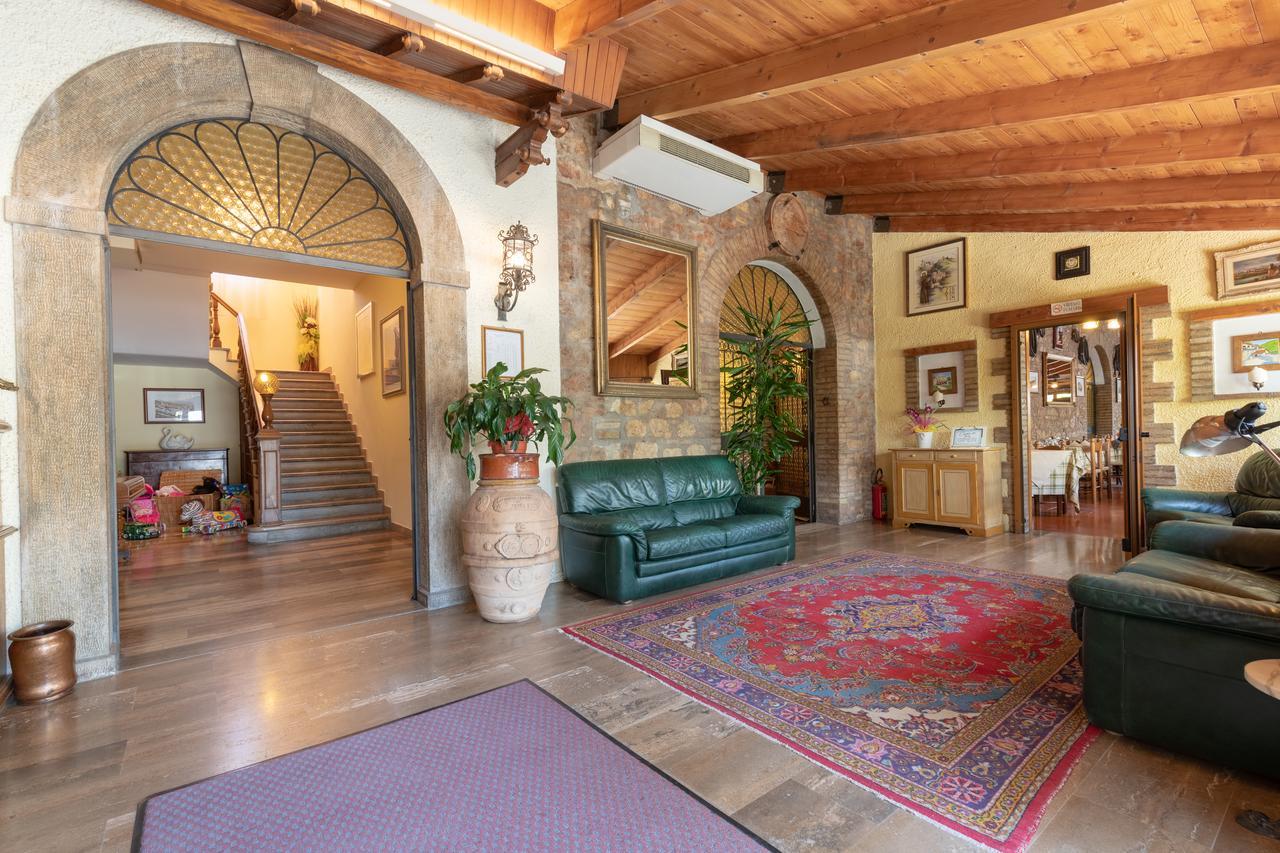 Hotel Villa Elda Assisi Exterior photo