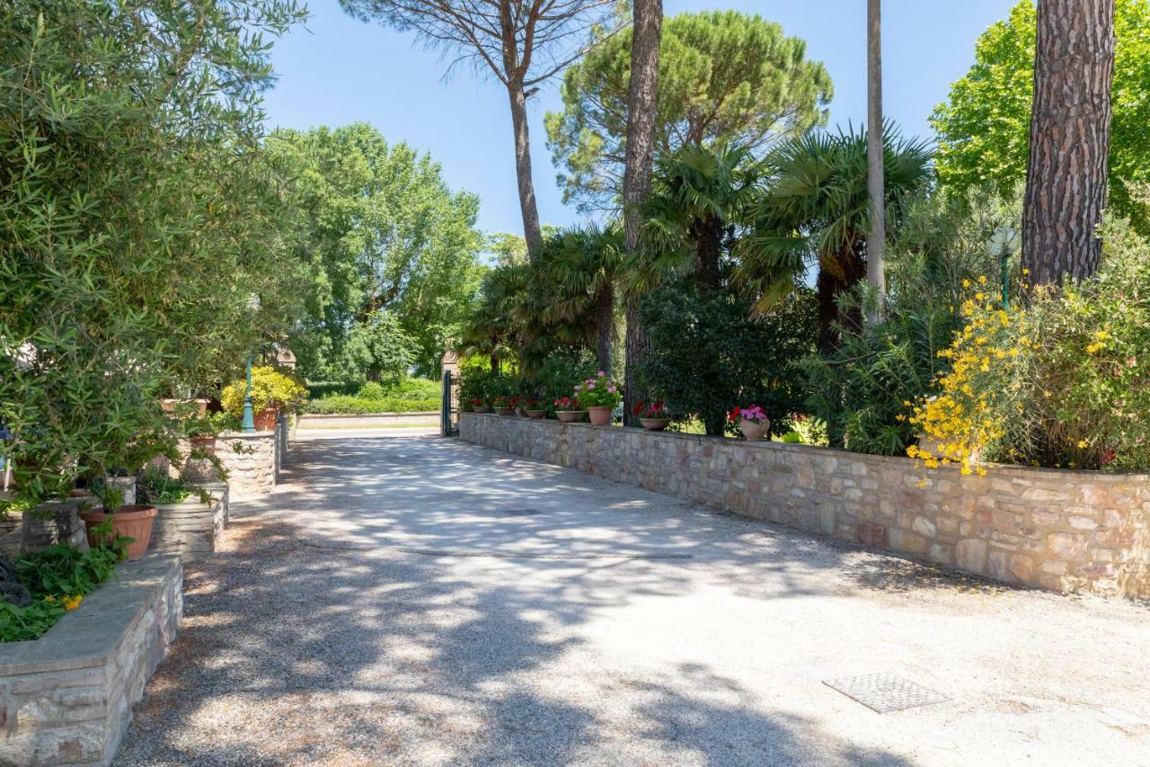 Hotel Villa Elda Assisi Exterior photo