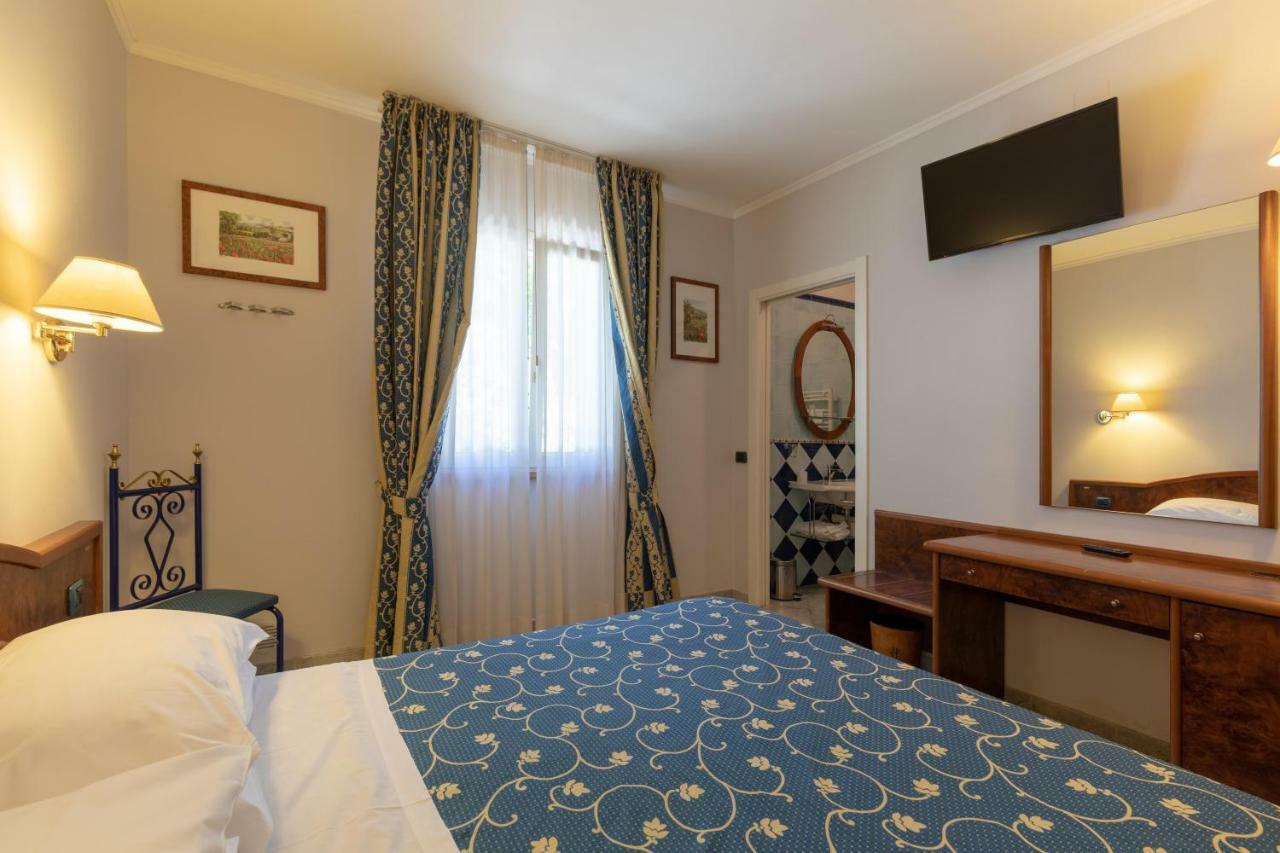 Hotel Villa Elda Assisi Exterior photo